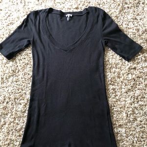 Splendid v neck T-shirt